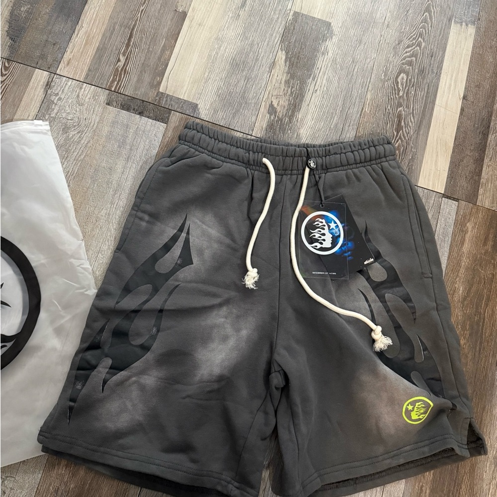 HELLSTAR SWEATSHORTS MENS